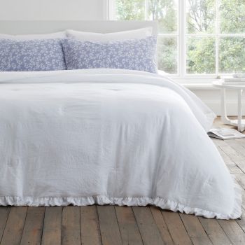 Cuvertură albă pentru pat dublu 220x230 cm Soft Washed Frill – Bianca