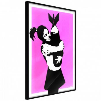 Poster - Banksy: Bomb Hugger, cu Ramă neagră, 20x30 cm