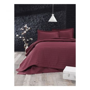 Cuvertură roșie matlasată pentru pat dublu 220x240 cm Monart – Mijolnir ieftina