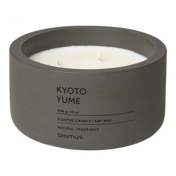Lumânare parfumată din ceară de soia timp de ardere 25 h Fraga: Kyoto Yume – Blomus
