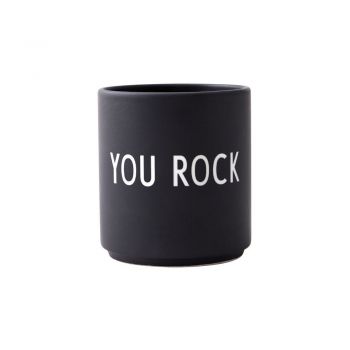 Cană neagră din porțelan 300 ml You Rock – Design Letters ieftina