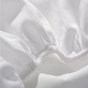 Cearsaf din bumbac jersey cu elastic pe contur 140x60 cm alb la reducere