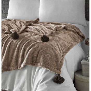 Cuvertură maro din micropluș pentru pat dublu 200x220 cm Pufffy – Mijolnir ieftina
