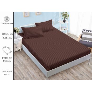 Husa de pat cu elastic 180x200 din Bumbac Finet + 2 Fete de Perna - Uni Cu Linii Maro