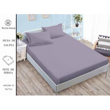 Husa de pat cu elastic 180x200 din Bumbac Finet + 2 Fete de Perna - Uni Cu Linii Mov