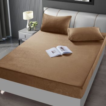Husa de pat cu elastic + 2 fete de perna CATIFEA - Maro