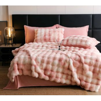 Lenjerie pat dublu, ExtraPufoasa, din Blanita artificiala de Iepure, 6 piese - Roz Multicolor la reducere